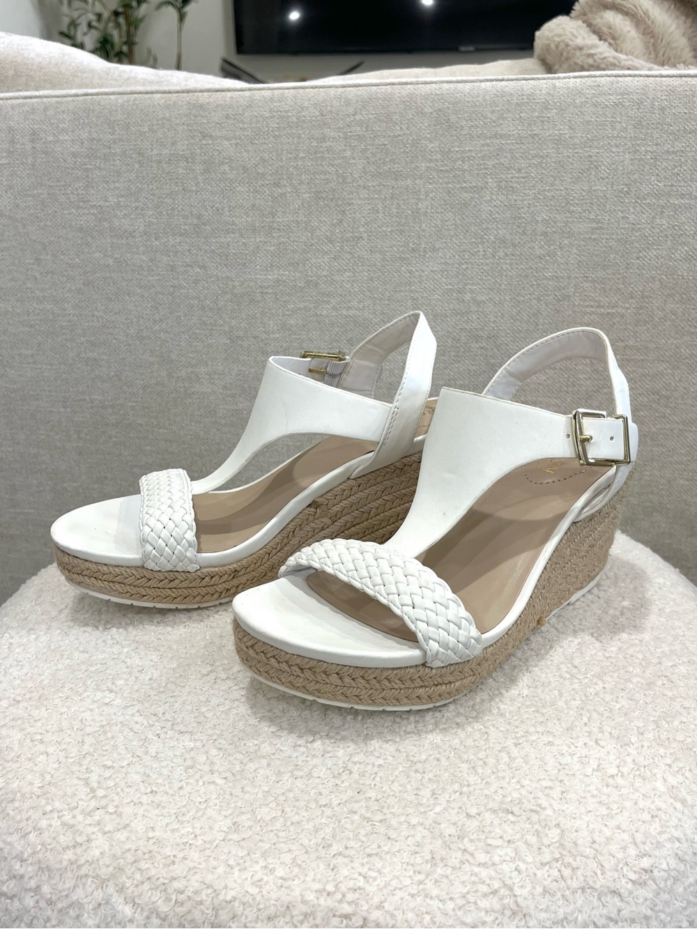 Kenneth Cole White Clinton Wedge